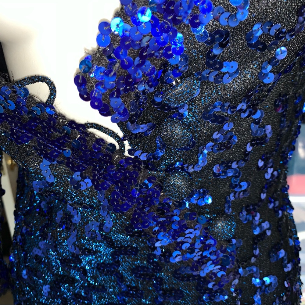 v i n t a g e :: Glamorous Lilli Diamond Surplice Sequin Maxi Dress - Picture 13 of 15